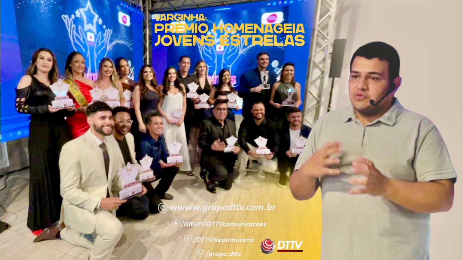 Foto do Prêmio Jovens Estrelas 2025, em Varginha-MG, mostrando os homenageados sorrindo e segurando seus troféus. À direita, o comunicador Adersen Arantes fala com emoção durante o evento. A celebração reconhece jovens talentos que inspiram amor, dedicação e transformação social.
