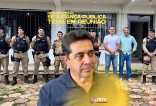 Deputado Sargento Rodrigues em reunião com lideranças de Nepomuceno, discutindo segurança pública e valores sociais.